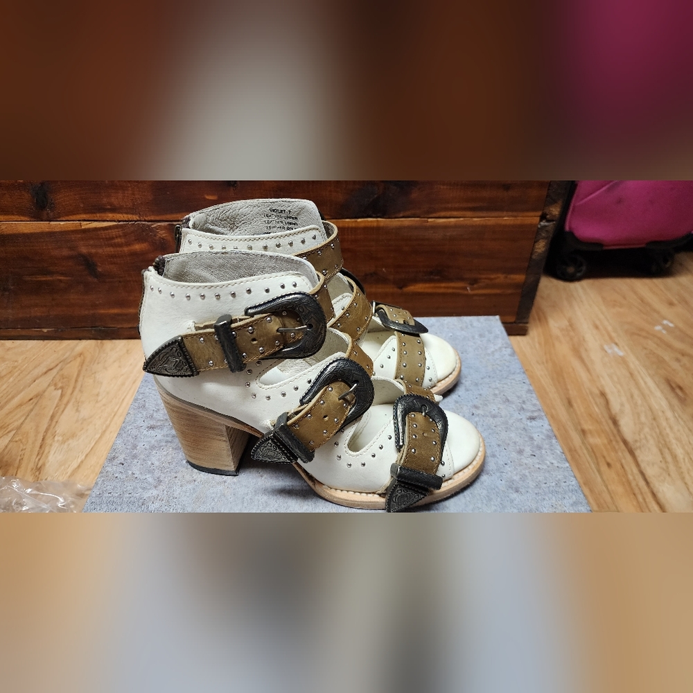 NIB Freebird Sandals Size 7